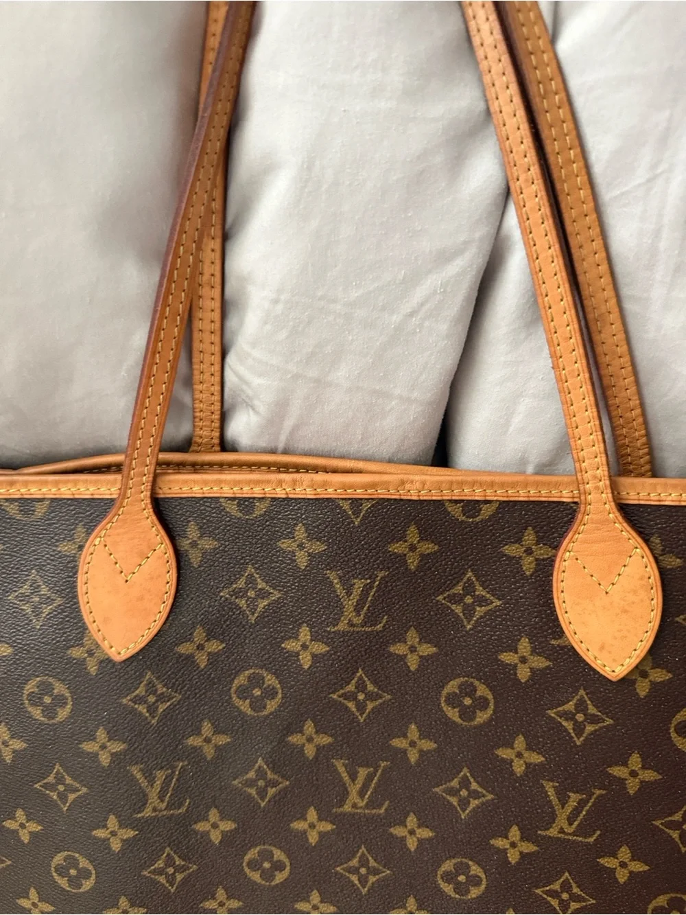 Louis Vuitton Monogram Canvas Tote in Brown with Tan Trim.Comes with auth.
